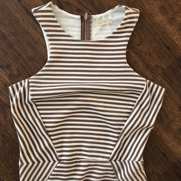 Windsor dress - Picture 3 of 5